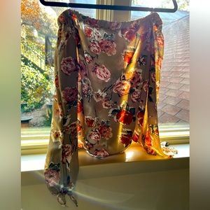 NWOT! Flowy Floral Taupe Blouse with Vintage Roses, Mid Sleeve